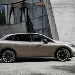 Mercedes-Benz EQE SUV EQE 300 (2022) – widok z boku
