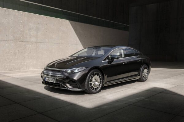 Mercedes-Benz EQS (2021) – widok z przodu