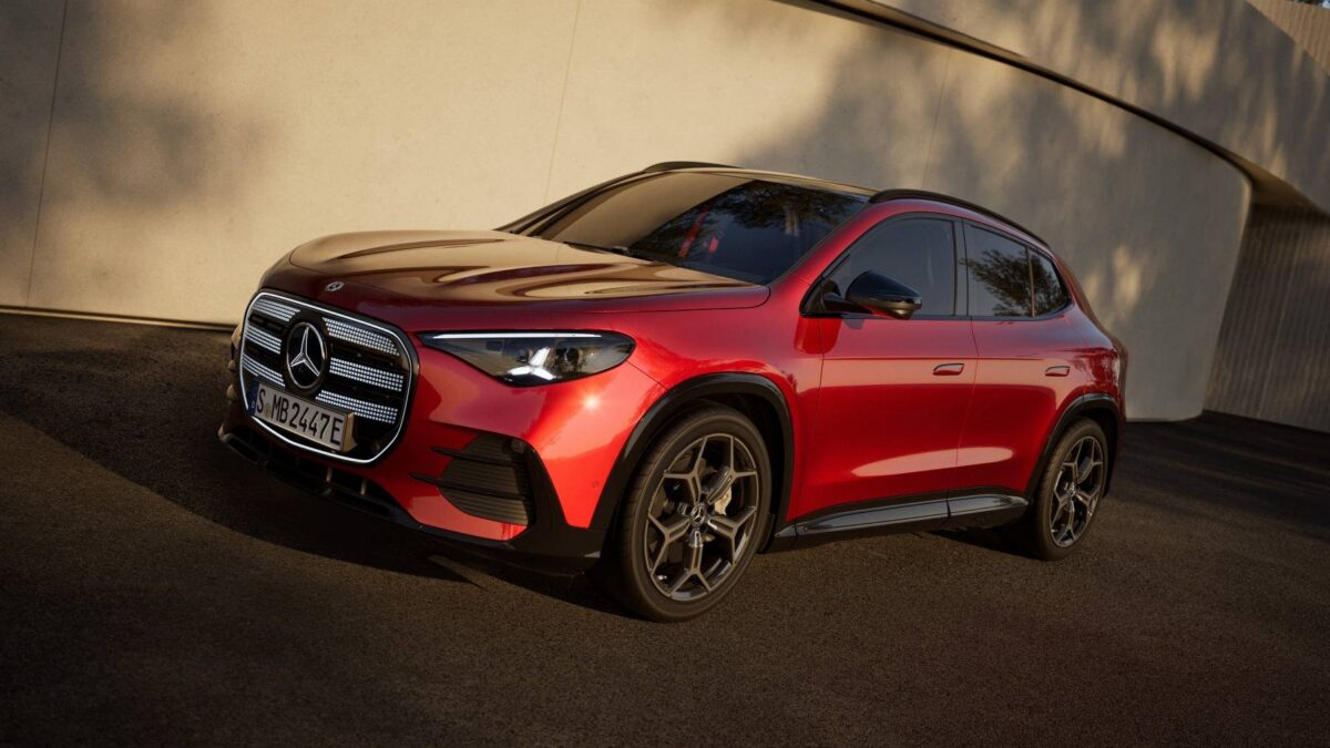 Mercedes-Benz GLA GLA 350 4MATIC (2026) – widok z przodu