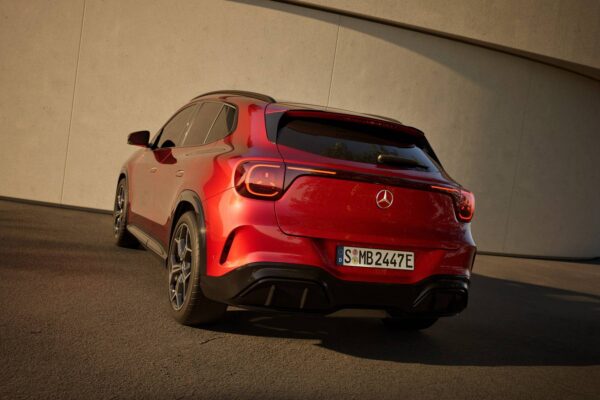 Mercedes-Benz GLA (2026) – widok z tyłu