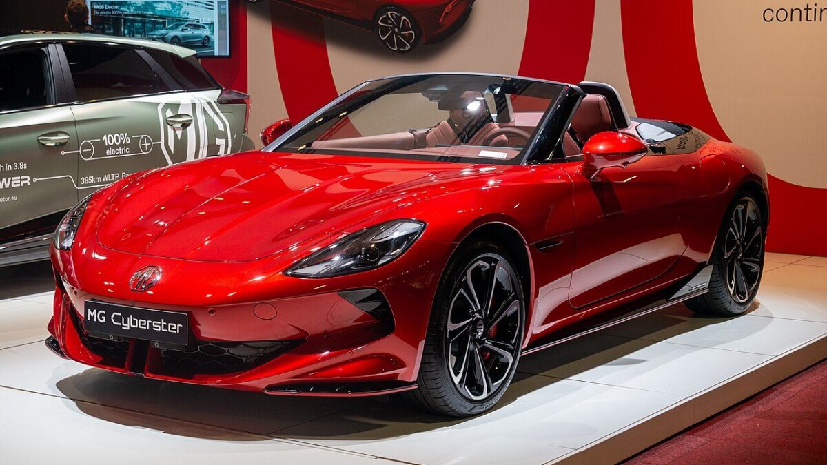 MG Cyberster AWD 77 kWh (2025) – zdjęcie 4