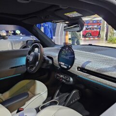 Mini Cooper E (2024) – wnętrze