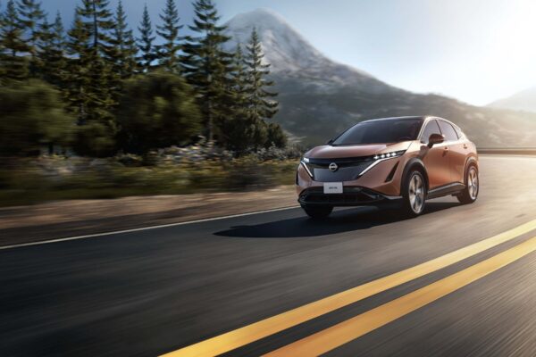 Nissan Ariya (2022) – widok z przodu