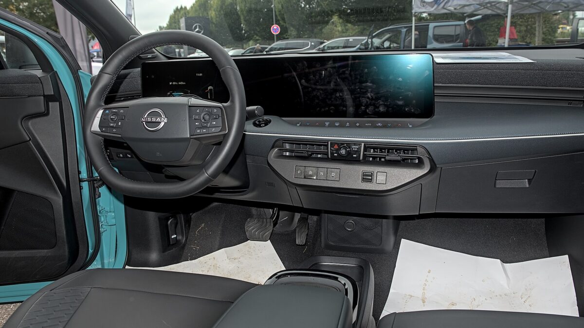 Nissan Leaf 52 kWh (2025) – wnętrze