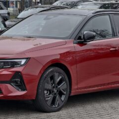 Opel Astra Electric 156 KM 55 kWh (2024) – widok z przodu