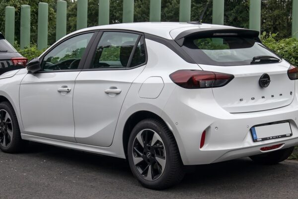Opel Corsa Electric (2019) – widok z tyłu