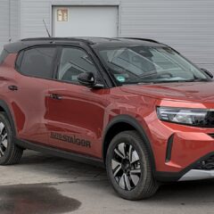 Opel Frontera Electric 113 KM 44 kWh (2024) – widok z boku