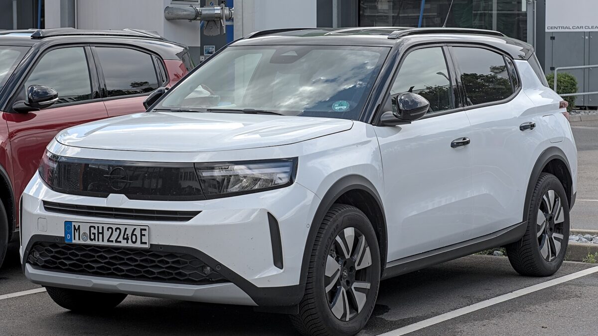 Opel Frontera Electric 113 KM 44 kWh (2024) – zdjęcie 2