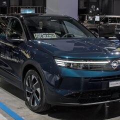 Opel Grandland Electric 326 KM 73 kWh 4x4 (2024) – zdjęcie 2