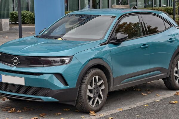 Opel Mokka Electric (2021) – widok z przodu