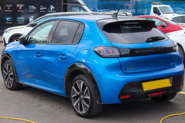 Peugeot e-208 (2019) – widok z tyłu
