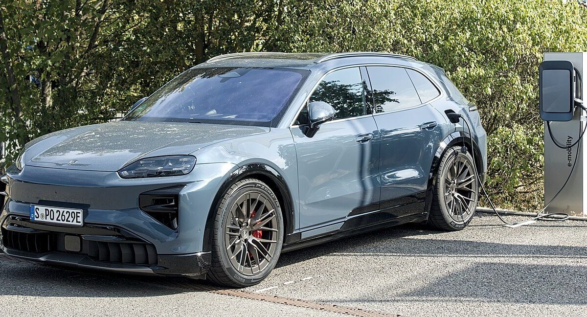 Porsche Cayenne Electric Cayenne Coupé Electric (2025) – widok z przodu
