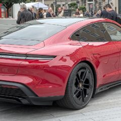 Porsche Taycan Taycan 4 (2019) – widok z tyłu