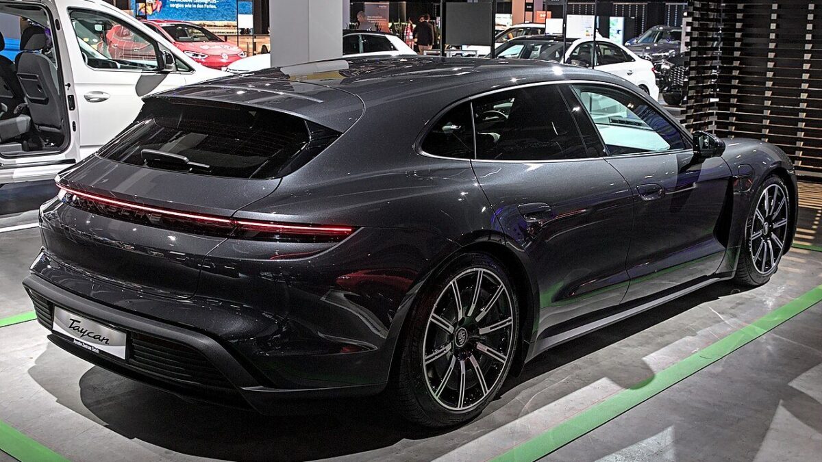 Porsche Taycan Sport Turismo Taycan 4S Sport Turismo (2021) – zdjęcie 3