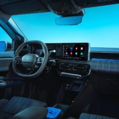 Renault 4 E-Tech 120 KM 40 kWh (2025) – wnętrze