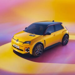 Renault 5 E-Tech 120 KM 40 kWh (2024) – widok z przodu