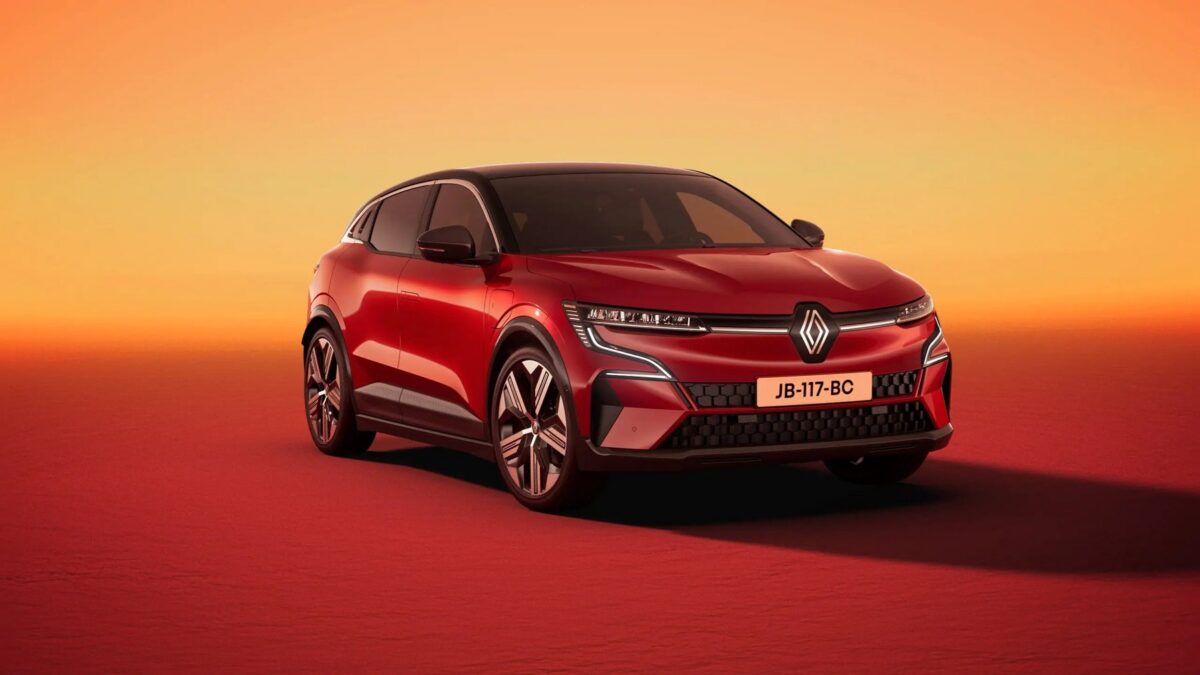 Renault Mégane E-Tech 220 KM 60 kWh (2022) – widok z przodu