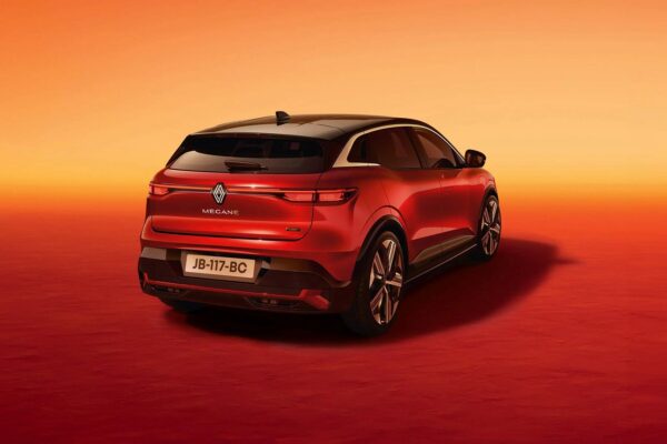 Renault Mégane E-Tech (2022) – widok z tyłu