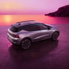 Renault Scénic E-Tech 220 KM 87 kWh (2024) – widok z tyłu