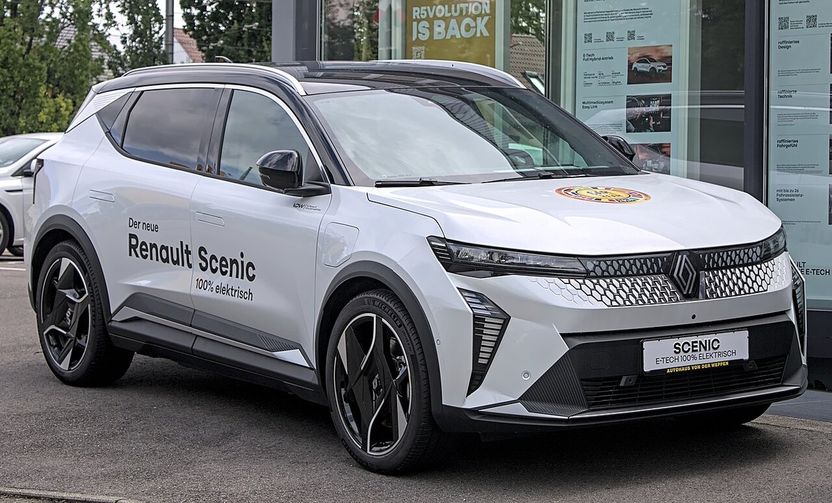 Renault Scénic E-Tech, elektryczny rodzinny SUV, widok z przodu