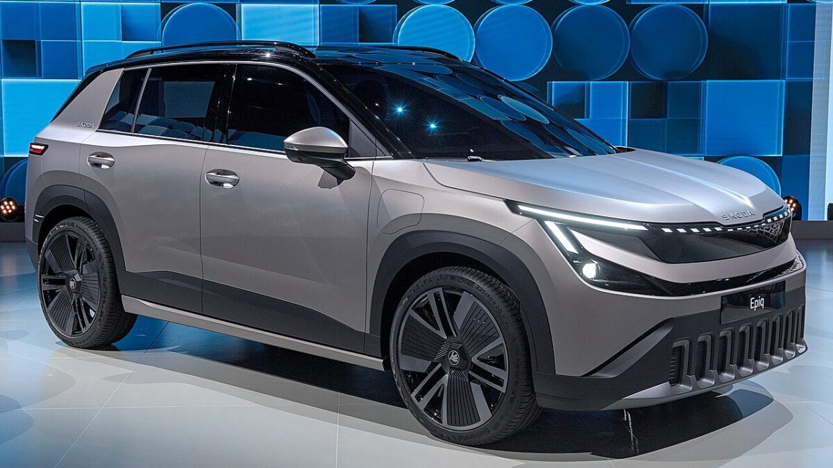 Škoda Epiq – widok z boku