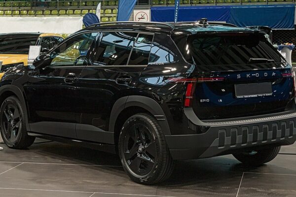 Škoda Epiq (2026) – widok z tyłu