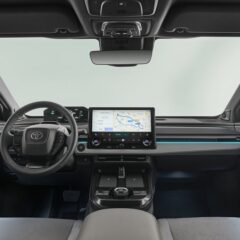 Toyota C-HR+ 167 KM 57,7 kWh (2025) – wnętrze