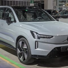 Volvo EX90 Single Motor Core (2024) – widok z przodu