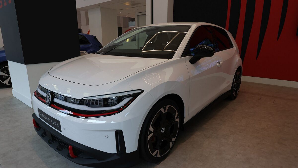 Volkswagen ID. Polo GTI — elektryczny hot hatch w czerwono-czarnej wersji