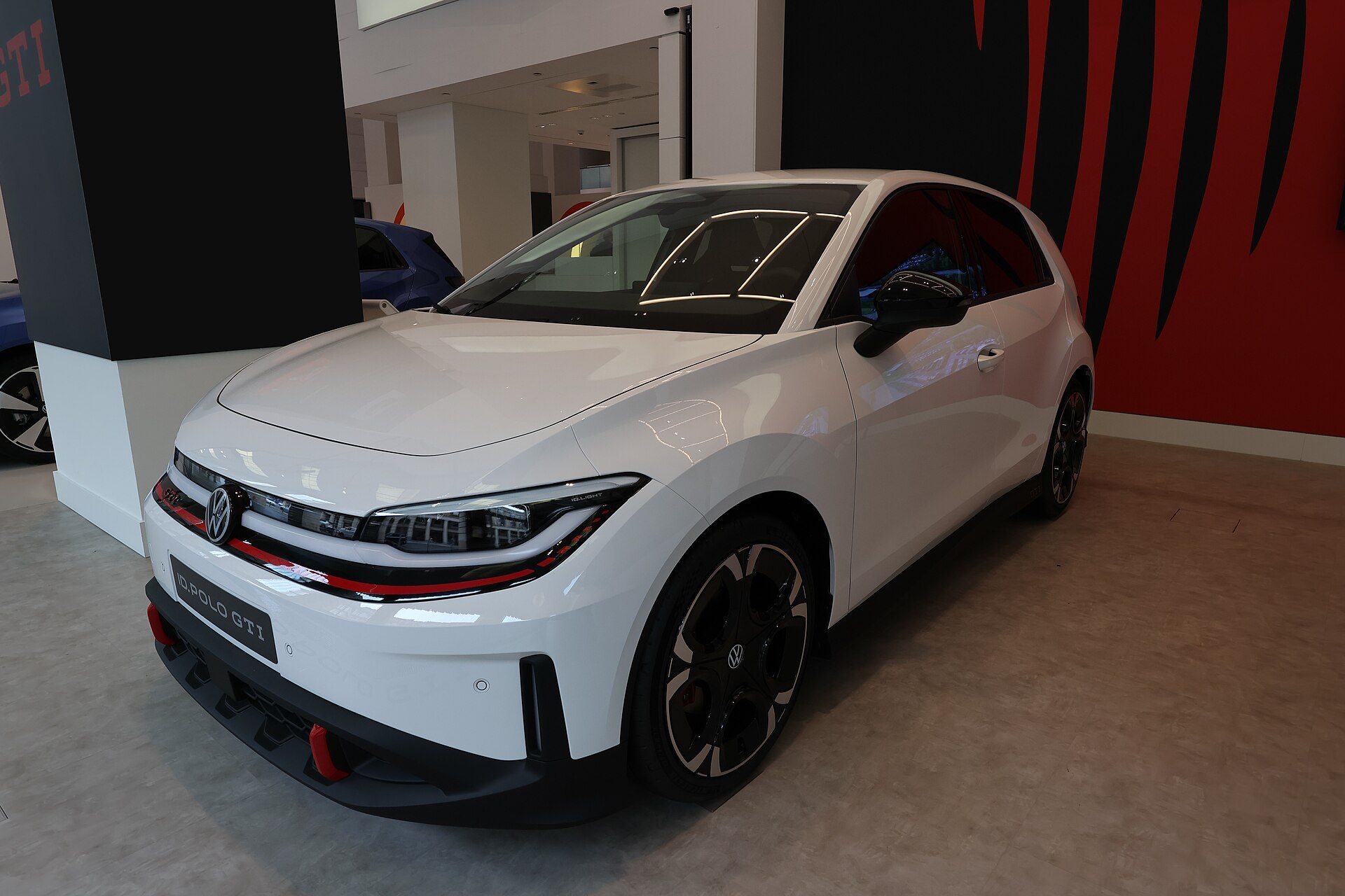 Volkswagen ID. Polo GTI — elektryczny hot hatch w czerwono-czarnej wersji